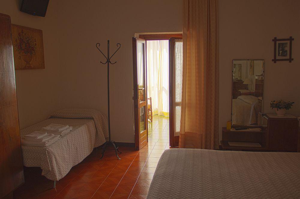 Il Vigneto Affittacamere Manerba del Garda Zewnętrze zdjęcie